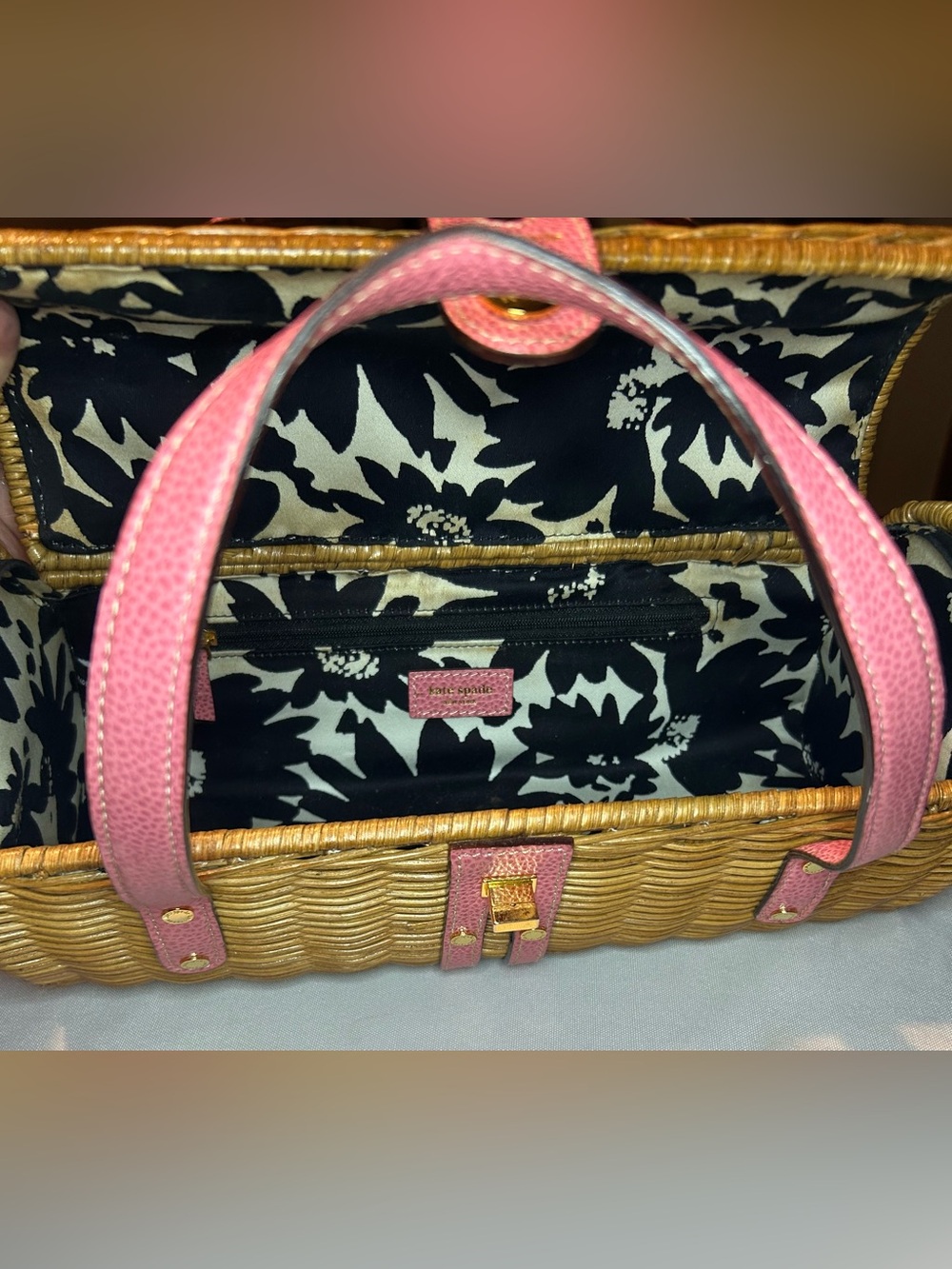 kate spade NWOT Rare Wicker Barrel Bag with Pink Trim. Dust Bag Included. - Picture 4 of 5